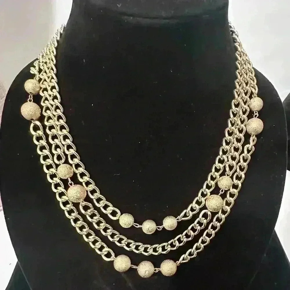 Costume Jewelry Necklace 3 Strand (P341)